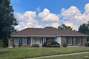 11280 Oak Hill Manor Dr, Bridgeton, MO 63044 - Photo 1