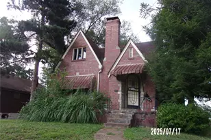 6501 Woodrow Ave, Velda Village Hills, MO 63121 - Photo 1