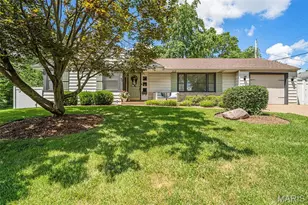 107 Huntleigh Dr, Kirkwood, MO 63122 - Photo 1