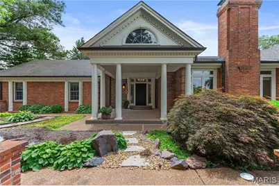 19 Woodbridge Manor Road, Creve Coeur, MO 63141 - Photo 1