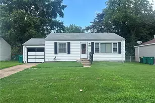 1227 Bliss Dr, Bellefontaine Neighbors, MO 63137 - Photo 1