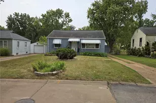 7818 Underhill Dr, Hanley Hills, MO 63133 - Photo 1