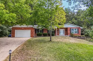 6 Hickory Hollow Ln, Fenton, MO 63026 - Photo 1