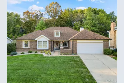 2405 Fairoyal Drive, Saint Louis, MO 63131 - Photo 1