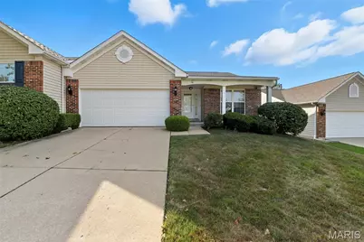 16 Hunting Manor Drive, Saint Charles, MO 63303 - Photo 1
