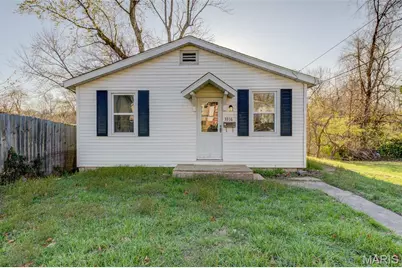 3316 Edmundson Road, Breckenridge Hills, MO 63114 - Photo 1
