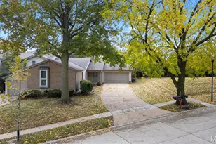 12161 Autumn Lakes Dr, Maryland Heights, MO 63043 - Photo 1