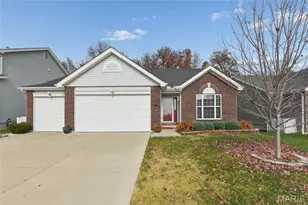 155 Keystone Ridge Dr, O'Fallon, MO 63366 - Photo 1