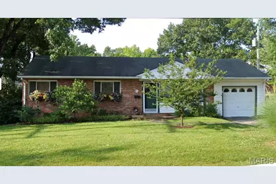 464 Quan Avenue, Kirkwood, MO 63122 - Photo 1