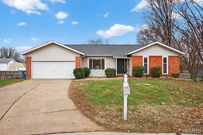 4 Sunnydays Court, Saint Charles, MO 63303 - Photo 1