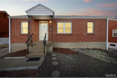 84 S Laclede Station Road, Webster Groves, MO 63119 - Photo 1