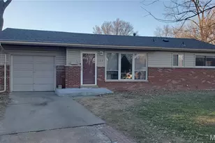 195 Clearview Dr, Florissant, MO 63033 - Photo 1