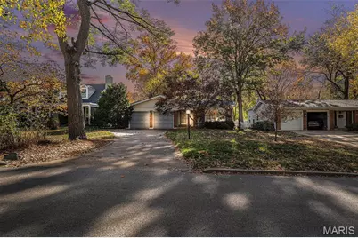 520 Edgar Court, Webster Groves, MO 63119 - Photo 1