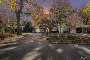 520 Edgar Ct, Webster Groves, MO 63119 - Photo 1