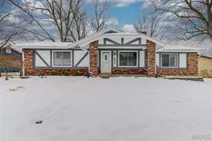 12240 Spring Pl Ct, Maryland Heights, MO 63043 - Photo 1