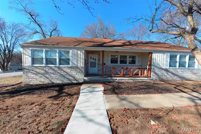 1005 Hawthorn Avenue, Saint Charles, MO 63301 - Photo 1