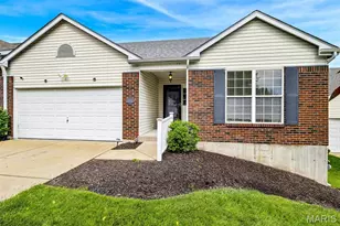 176 Carytown Ln, Florissant, MO 63034 - Photo 1