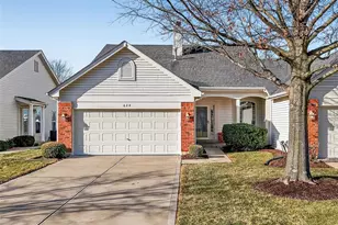 624 Hawk Run Dr, O'Fallon, MO 63368 - Photo 1