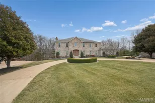 12856 Pointe Dr, Sunset Hills, MO 63127 - Photo 1