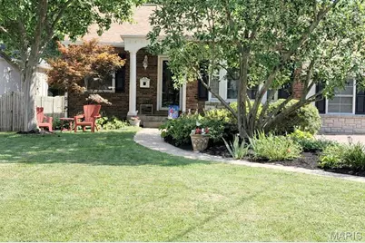 534 E Jefferson Avenue, Kirkwood, MO 63122 - Photo 1