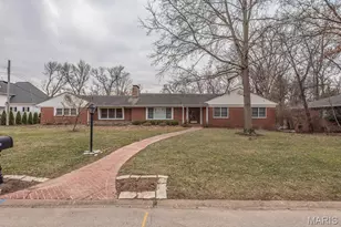 28 Woodcrest Dr, Ladue, MO 63124 - Photo 1