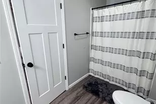 9019 Idell Creek Ln, Hannibal, MO 63401 - Photo 18