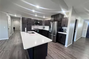 9019 Idell Creek Ln, Hannibal, MO 63401 - Photo 2