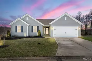 36 Hunters Pointe Dr, Winfield, MO 63389 - Photo 1