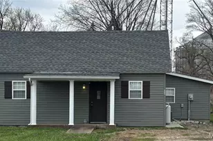 544 W Lincoln St, Hawk Point, MO 63349 - Photo 1