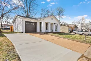 44 Kimberly Ln, Saint Peters, MO 63376 - Photo 1