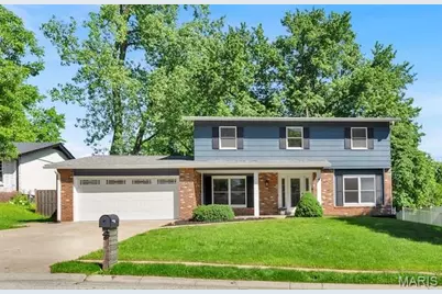 821 Laurel Lane, Saint Charles, MO 63301 - Photo 1