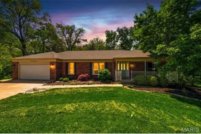 5460 Casa Royale Drive, Saint Louis, MO 63129 - Photo 1