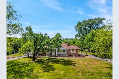 2948 Erb Road, Saint Louis, MO 63129 - Photo 1