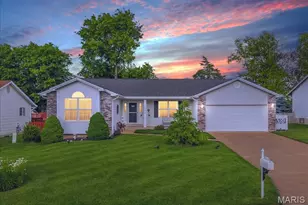 1004 N Brampton Dr, Saint Charles, MO 63304 - Photo 1