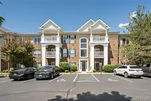 13101 Mill Crossing Ct, Creve Coeur, MO 63141 - Photo 1