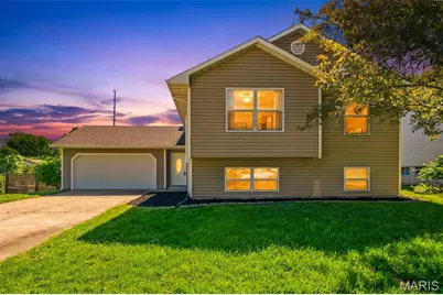 1145 Claycrest Circle, Saint Charles, MO 63304 - Photo 1