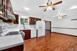 3297 Gwengreen Dr, Bridgeton, MO 63044 - Photo 32
