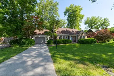 111 Royal Avenue, Saint Louis, MO 63135 - Photo 1