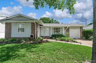 406 Palermo Dr, Ballwin, MO 63021 - Photo 1