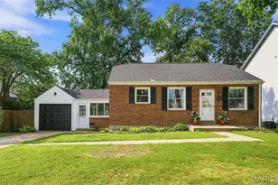 320 Fairway Ln, Kirkwood, MO 63122 - Photo 1