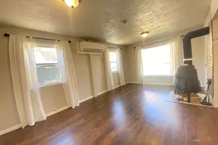 363 N 300 W, Kanab, UT 84741 - Photo 2