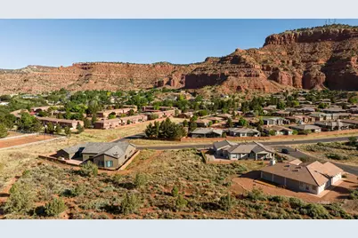 444 E Ladera Ln, Kanab, UT 84741 - Photo 2
