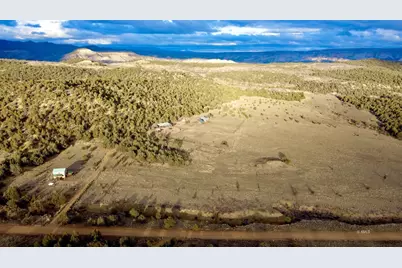 403 &amp; 409 N Mineral Springs Rd, Mount Carmel, UT 84758 - Photo 6