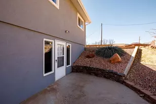 163 E 200 N, Kanab, UT 84741 - Photo 36