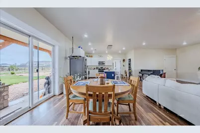 7395 N Johnson Canyon Rd, Kanab, UT 84741 - Photo 50