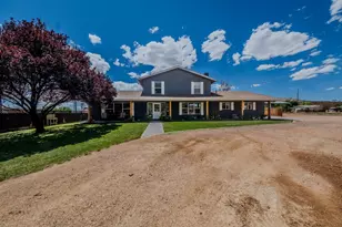 476 S 100 E, Kanab, UT 84741 - Photo 2