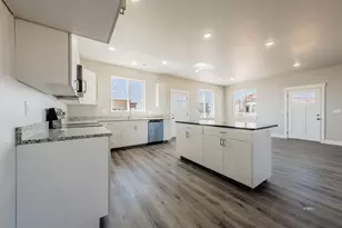 4377/4375 Colt Circle, Kanab, UT 84741 - Photo 10