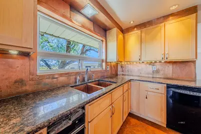6178 E Zion Rd, Kanab, UT 84741 - Photo 8