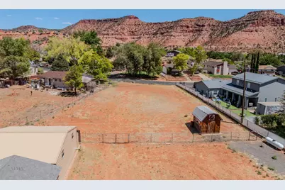250 E, Kanab, UT 84741 - Photo 2