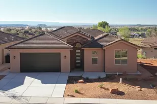 782 E Country Club Dr, Kanab, UT 84741 - Photo 1